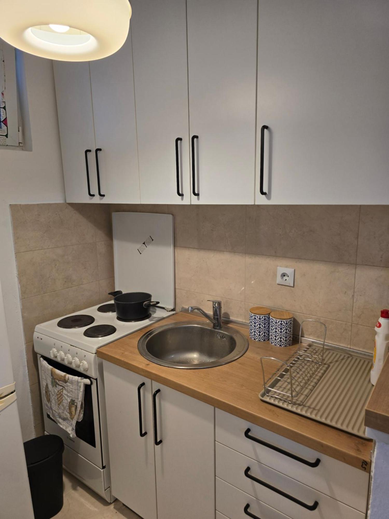 Cherry Apartment Budva
